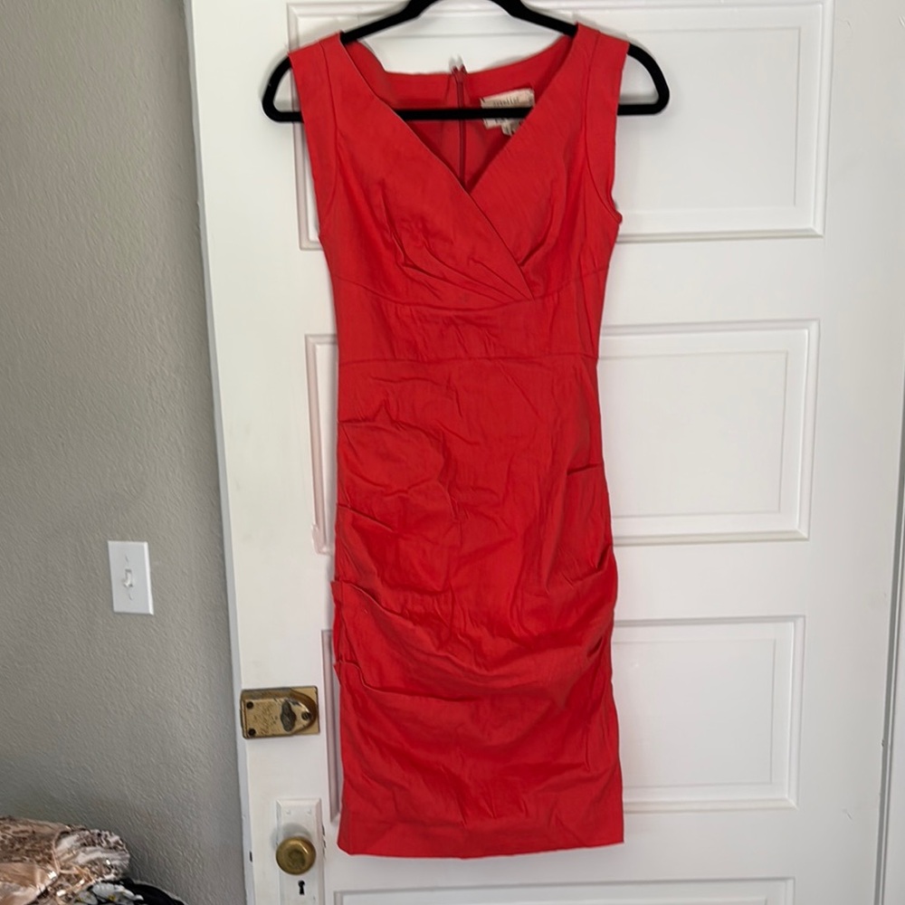 Elegant Red Linen Sleeveless Dress